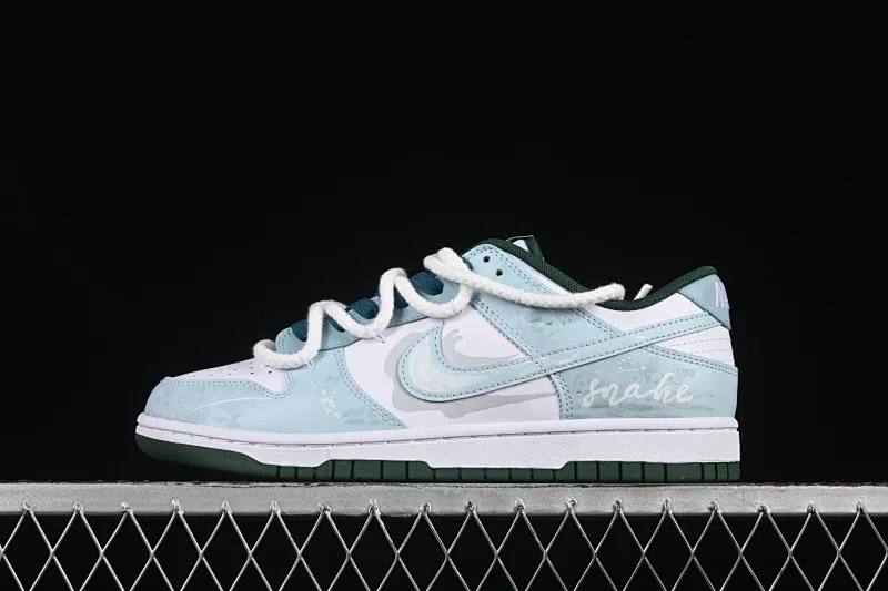 All categories Nk SB Dunk Series Nk SB Dunk Low High-end customized low-top sneakers Nike Dunk Low Spirit Snake Xiangrui Advanced deconstruction rendering white blue low-top casual sneakers DD1391-101